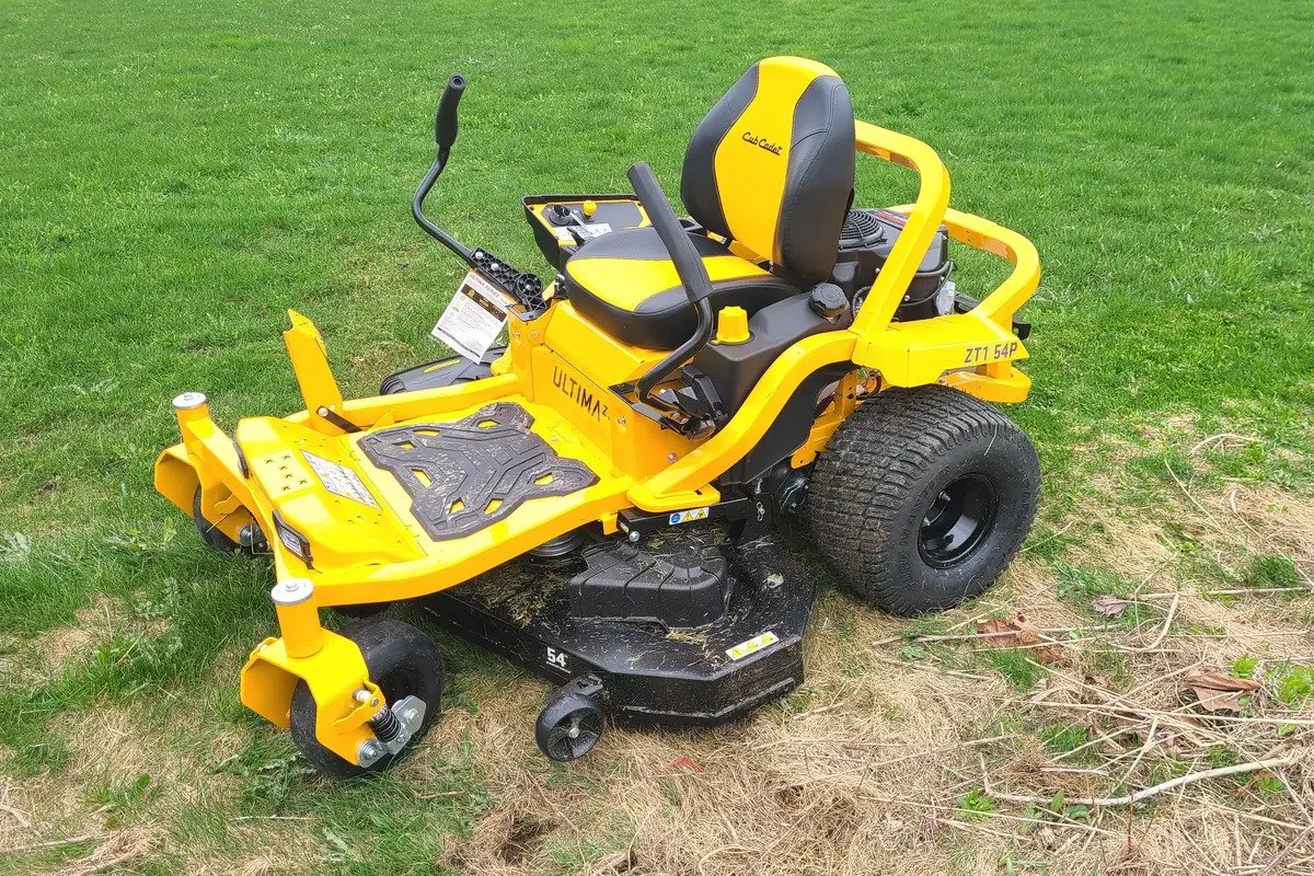 Top 3 American-Made Riding Mowers
